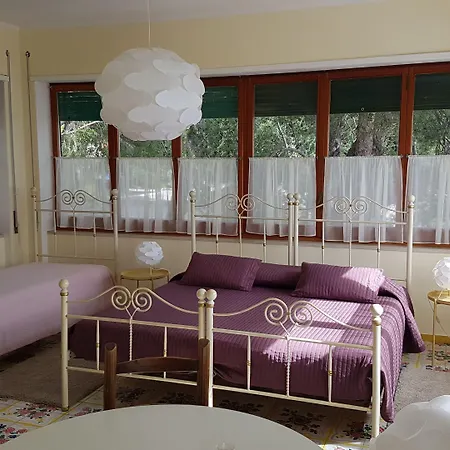 فندق مبيت وإفطار Il Rifugio Capri 3*