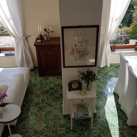 فندق مبيت وإفطار Il Rifugio Capri أناكابْري