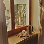 Oda ve Kahvaltı Il Rifugio Capri 3*