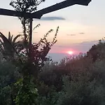 Oda ve Kahvaltı Il Rifugio Capri 3*