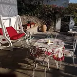 Oda ve Kahvaltı Il Rifugio Capri 3*
